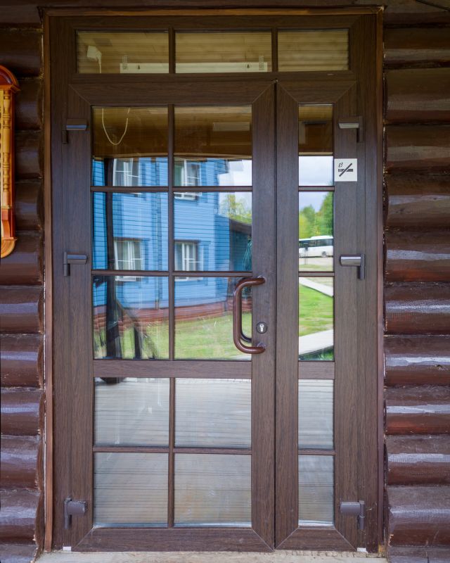 Custom Glass Repair Services